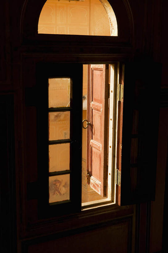 无人,家,竖图,室内,白天,正面,度假,美景,窗户,城市风光,城市,印度,亚洲,阴影,光线,影子,房屋,屋子,景观,娱乐,楼房,玻璃窗,住宅,阳光,享受,休闲,景色,放松,南亚,首府,拉贾斯坦邦,拉贾斯坦,印度共和国,红粉之城,斋普尔,彩图,房子