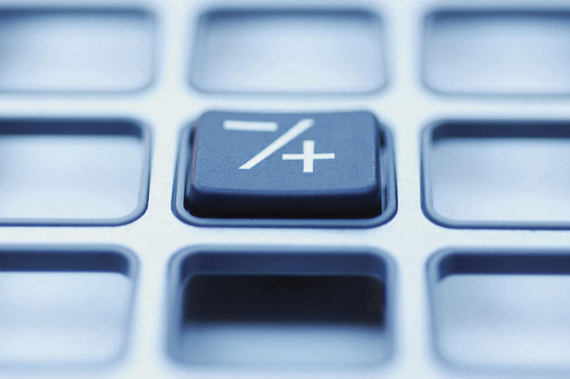 无人,横图,俯视,室内,特写,白天,键盘,静物,阴影,朦胧,模糊,反射,符号,影子,输入设备,通讯设备,减号,通信设备,彩图,高角度拍摄,加号