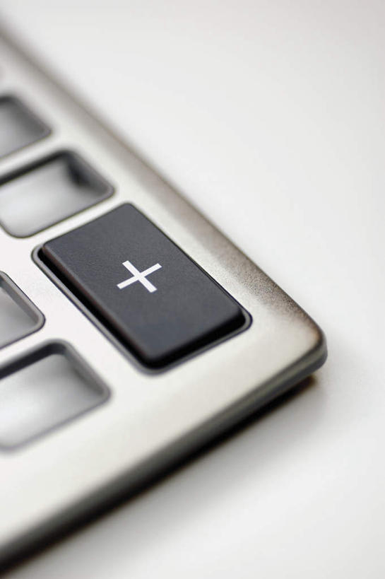 无人,竖图,俯视,室内,特写,白天,白色背景,计算器,静物,阴影,朦胧,模糊,反射,计算,科学,符号,影子,办公用品,一个,理财,财务,摄影,影棚,单个,数学,彩图,高角度拍摄,影棚拍摄,拍摄,加号