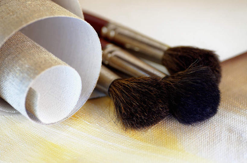 无人,横图,俯视,室内,特写,白天,白色背景,静物,阴影,花纹,朦胧,模糊,环绕,围绕,反射,笔,布,图案,影子,办公用品,布纹,环抱,文具,画笔,学习用品,摄影,影棚,布匹,文具用品,三支,画布,萦绕,彩图,高角度拍摄,影棚拍摄,拍摄