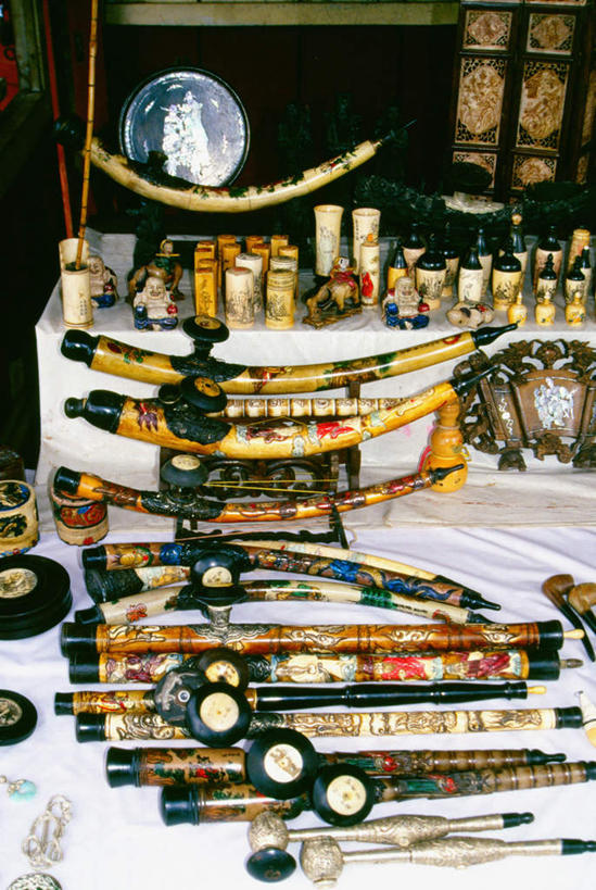 无人,商店,竖图,室内,白天,正面,度假,美景,城市风光,城市,越南,亚洲,一排,许多,整齐,景观,吹奏乐器,笛子,横笛,乐器,木管乐器,娱乐,商铺,排列,享受,休闲,景色,放松,东南亚,队列,越南社会主义共和国,省会,市肆,商号,竹笛,承天顺化省,平治天省,彩图,店铺,顺化