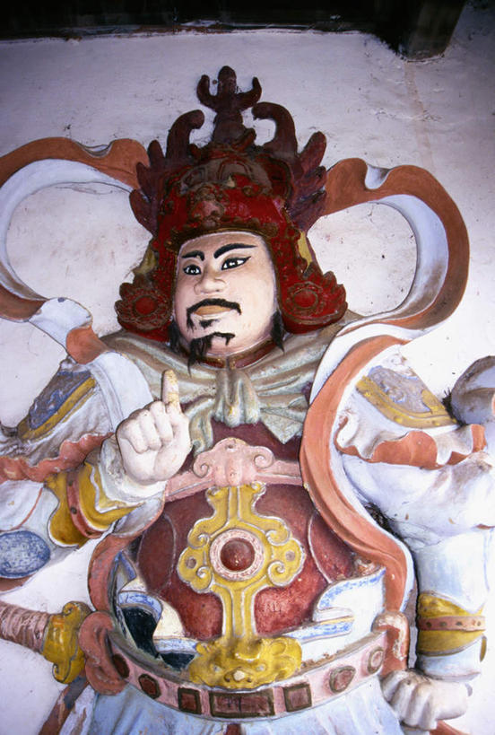 东方人,一个人,无人,站,竖图,室外,白天,正面,民族服装,旅游,度假,名胜古迹,标志建筑,地标,建筑,越南,亚洲,仅一个男性,仅一个人,仅一个中年男性,遗迹,雕像,注视,黄种人,古迹,文物,娱乐,建设,古建筑,观察,看,站着,享受,休闲,旅游胜地,放松,东南亚,观看,察看,关注,古文明,越南社会主义共和国,省会,承天顺化省,平治天省,男人,男性,中年男性,亚洲人,站立,半身,彩图,传统服装,民俗服,顺化