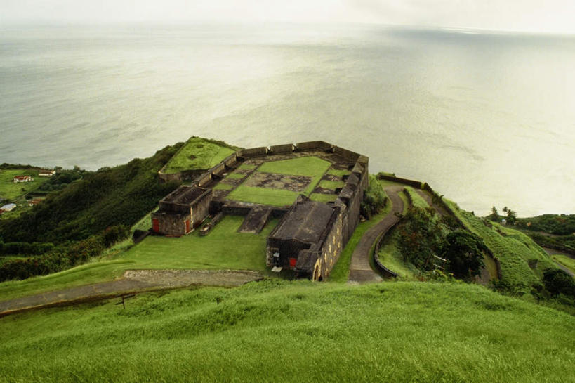 无人,横图,俯视,航拍,室外,白天,旅游,度假,草地,草坪,海浪,海洋,美景,山,山脉,植物,景观,浪花,山峰,山峦,娱乐,草,树,树木,绿色,自然,海水,群山,享受,休闲,景色,南美,放松,生长,成长,南美洲,西印度群岛,拉丁美洲,鸟瞰,自然风光,美洲,海景,亚美利加洲,南亚美利加洲,尼维斯,尼维斯岛,圣基茨,圣基茨岛,背风群岛,大海,风浪,海,海水的波动,近岸浪,涌浪,彩图,高角度拍摄,圣基茨和尼维斯联邦,圣基茨和尼维斯