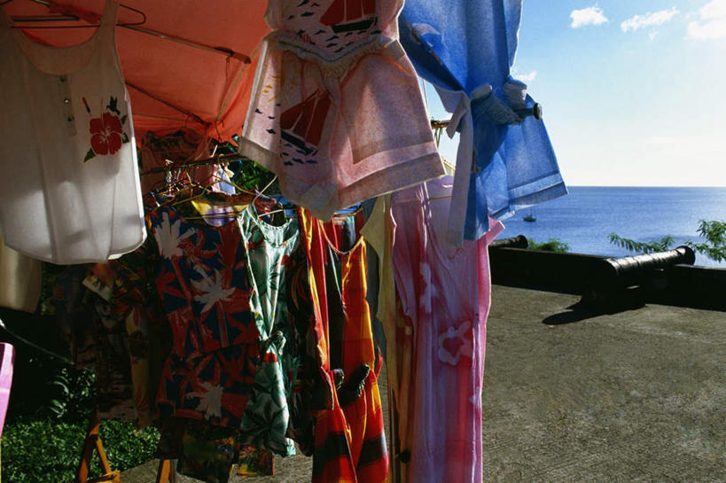 无人,横图,室外,白天,正面,旅游,度假,海浪,海洋,美景,沙滩,法国,欧洲,许多,吊挂,悬挂,阴影,内衣,光线,沙子,影子,海岸,景观,浪花,水平线,云,云朵,辽阔,海平线,沙地,挂,云彩,娱乐,蓝色,白云,蓝天,天空,阳光,自然,海水,天,享受,休闲,广阔,胸罩,文胸,景色,放松,晴朗,一望无际,自然风光,海景,法兰西共和国,法兰西第五共和国,乳罩,胸衣,无边无际,一马平川,马提尼克,马提尼克岛,大海,风浪,海,海水的波动,海滩,近岸浪,涌浪,晴空,彩图,水天相接,水天一线