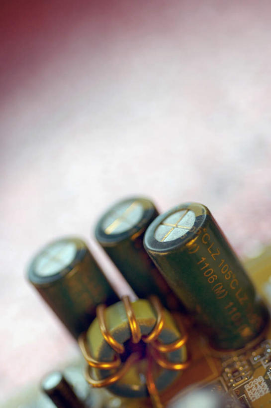 无人,竖图,俯视,室内,特写,白天,静物,阴影,朦胧,模糊,反射,电路板,影子,庞大,线路板,复杂,印刷电路板,繁杂,PCB板铝基板,PCB电路板,超薄电路板,超薄线路板,高频板,电阻器,彩图,高角度拍摄