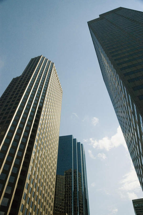 无人,高楼大厦,竖图,室外,白天,仰视,度假,办公楼,美景,城市风光,城市,大厦,建筑,摩天大楼,写字楼,美国,阴影,光线,影子,景观,云,云朵,云彩,娱乐,蓝色,白云,蓝天,天空,阳光,楼宇,天,享受,休闲,商务楼,景色,放松,晴朗,北美,北美洲,美洲,波士顿,马萨诸塞州,麻州,麻省,首府,马萨诸塞,麻塞诸塞,老殖民地,海湾之州,美国雅典,豆豆城,宇宙的中心,山上的城,超验城,北亚美利加洲,亚美利加洲,晴空,彩图,低角度拍摄,大楼,高层建筑,高楼,摩天楼