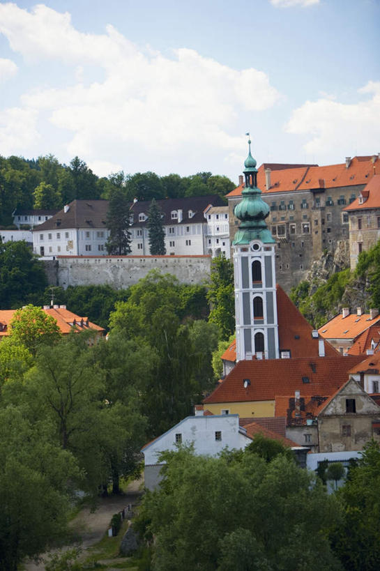 无人,家,竖图,室外,白天,正面,度假,美景,植物,城市风光,城市,欧洲,捷克,房屋,屋子,景观,公寓,首都,娱乐,洋房,楼房,住宅,树,树木,绿色,自然,享受,休闲,景色,放松,生长,成长,中欧,捷克共和国,旧城广场,布拉格广场,布拉格,瓦茨拉夫广场,布拉格旧城广场,布拉格老城广场,彩图,房子