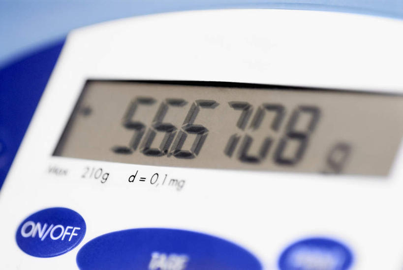 无人,横图,俯视,室内,特写,白天,仪器,静物,阴影,朦胧,模糊,反射,英文,标志,文字,影子,字符,字母,电子秤,标识,英文字母,衡量,计量,阿拉伯文,衡器,阿拉伯语,阿拉伯字母,秤,彩图,高角度拍摄,电子称