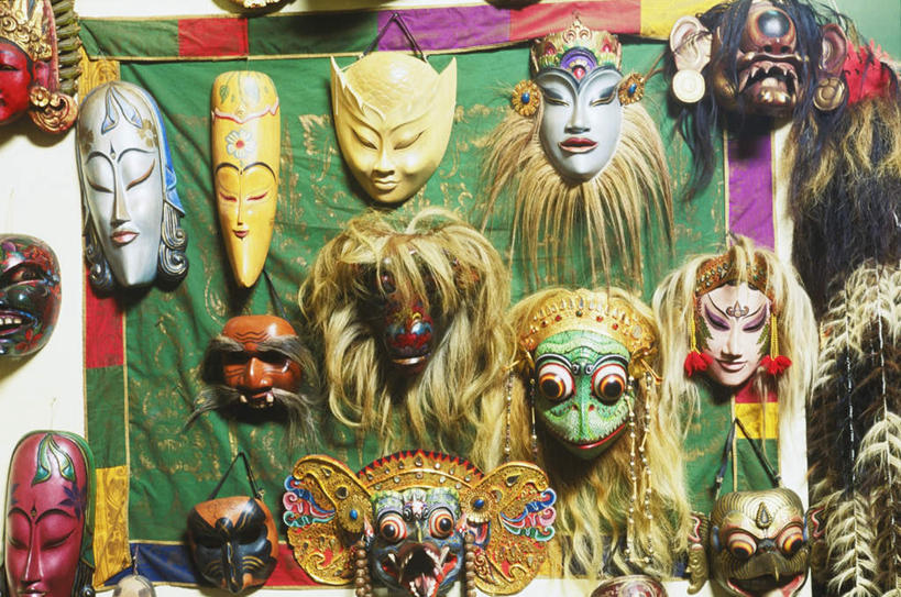 无人,横图,室外,特写,白天,正面,旅游,度假,标志建筑,地标,建筑,静物,印度尼西亚,印尼,亚洲,许多,吊挂,悬挂,面具,墙,建筑群,挂,娱乐,建设,墙壁,墙面,绿色,享受,休闲,巴厘岛,放松,东南亚,恶魔,印度尼西亚共和国,巴厘省,彩图,妖魔鬼怪