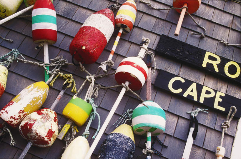 无人,横图,室外,特写,白天,正面,指示牌,静物,英文,标志,钩子,文字,字符,字母,墙,标识,墙壁,墙面,浮标,英文字母,渔具,鱼钩,鱼饵,航标,彩图,钓鱼,航行标志,助航标志