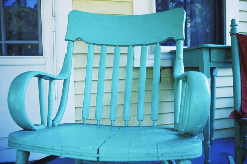 无人,家,横图,室内,特写,白天,正面,窗户,门,椅子,一把,房屋,墙,屋子,公寓,摇椅,洋房,楼房,玻璃窗,墙壁,墙面,住宅,绿色,门框,彩图,房子