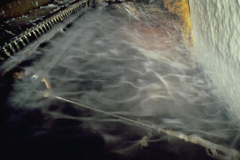 无人,工厂,横图,室内,特写,白天,正面,玻璃,照明,阴影,朦胧,模糊,光纤,光线,影子,灯光,玻璃制品,灯,灯具,照亮,光导纤维,照明设备,光纤灯,传输介质,全反射,传导工具,彩图,工地,制造厂