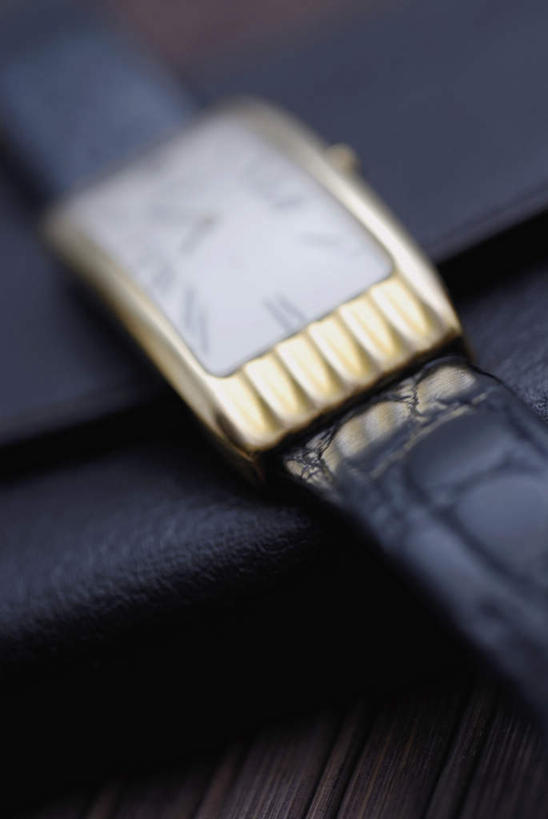 无人,竖图,俯视,室内,特写,白天,静物,阴影,朦胧,模糊,时间,反射,时钟,手表,影子,计时,一个,钟表,表,摄影,影棚,单个,腕表,钟,彩图,高角度拍摄,影棚拍摄,拍摄