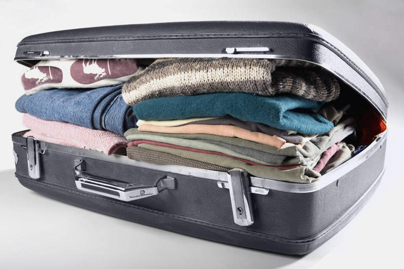 无人,横图,室内,特写,白天,白色背景,正面,静物,一堆,许多,阴影,堆叠,堆积,服装,反射,包,影子,旅行包,一个,衣服,摄影,服饰,影棚,单个,堆,衣着,穿着,旅游包,提包,衣饰,彩图,影棚拍摄,拍摄