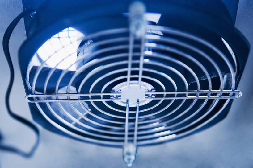 无人,横图,室内,特写,白天,仰视,静物,阴影,反射,电器,影子,风扇,夏季,清凉,凉爽,一个,夏天,电风扇,单个,电扇,家电,家用电器,彩图,低角度拍摄,小家电