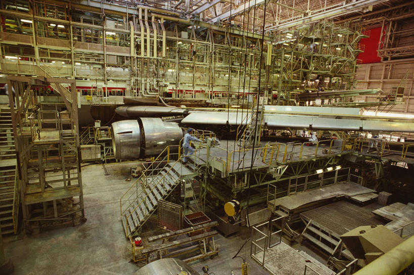 东方人,一个人,机修工,站,横图,室内,白天,正面,工作服,制服,飞机,东京,日本,亚洲,仅一个男性,仅一个人,仅一个中年男性,服装,交通,黄种人,航空,工人,衣服,交通工具,站着,运输,服饰,客机,衣着,穿着,载具,东亚,本州,关东地方,本州岛,日本国,东京都,羽田机场,工作制服,衣饰,大田区,东京国际机场,东京羽田航空港,男人,男性,中年男性,亚洲人,机械师,机修工人,站立,彩图,全身,工作套服