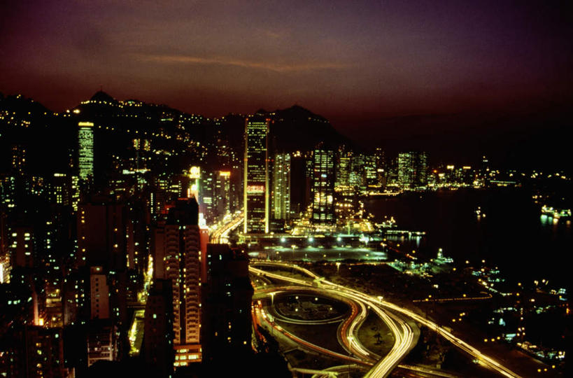 无人,家,高楼大厦,横图,俯视,航拍,室外,夜晚,长时间曝光,度假,办公楼,美景,城市风光,城市,大厦,道路,建筑,路,路灯,摩天大楼,写字楼,夜景,公路,照明,香港,中国,亚洲,阴影,朦胧,模糊,光线,影子,房屋,屋子,景观,公寓,灯光,交通,娱乐,洋房,楼房,住宅,灯,楼宇,享受,休闲,商务楼,景色,放松,照亮,港,照明设备,鸟瞰,曝光,东亚,铜锣湾,香港岛,香港特别行政区,港澳台,中华人民共和国,港岛,马路,彩图,高角度拍摄,房子,大楼,高层建筑,高楼,摩天楼