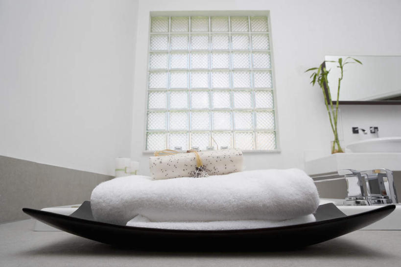 无人,家,横图,室内,白天,仰视,智慧,别墅,窗户,家具,卫生间,洗手间,浴室,装修,建筑,餐具,花瓶,欧式,艺术,装饰,碟子,纺织物,盘,水槽,水龙头,房屋,墙,屋子,公寓,豪华,文化,建设,现代,水斗,装潢,洋房,楼房,开关,玻璃窗,墙壁,墙面,住宅,玻璃制品,一个,插花,盘子,玻璃瓶,瓶子,碟,毛巾,室内装潢,打开,清洁,单个,保暖,插花艺术,样板房,明亮,阀门,创造,舒适,家居装潢,开启,创作,房屋设计,地中海风格,古典风格,简约风格,想象,室内设计,宽敞,透气,防水,样板房装潢,水咀,丝瓜筋,丝瓜络,储水,耐磨,吸水,丝瓜瓤,设计,厕所,淋浴房,彩图,低角度拍摄,冲凉房,房子,沐浴间,沐浴室