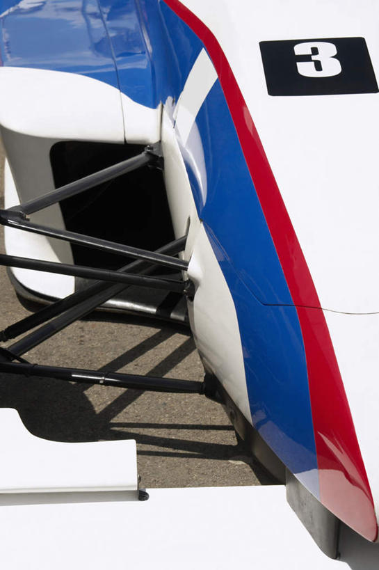 无人,竖图,室外,特写,白天,正面,汽车,赛车,静物,标志,数字,文字,字符,标识,车,交通工具,阿拉伯数字,载具,卡丁车,微型汽车,微型赛车,彩图