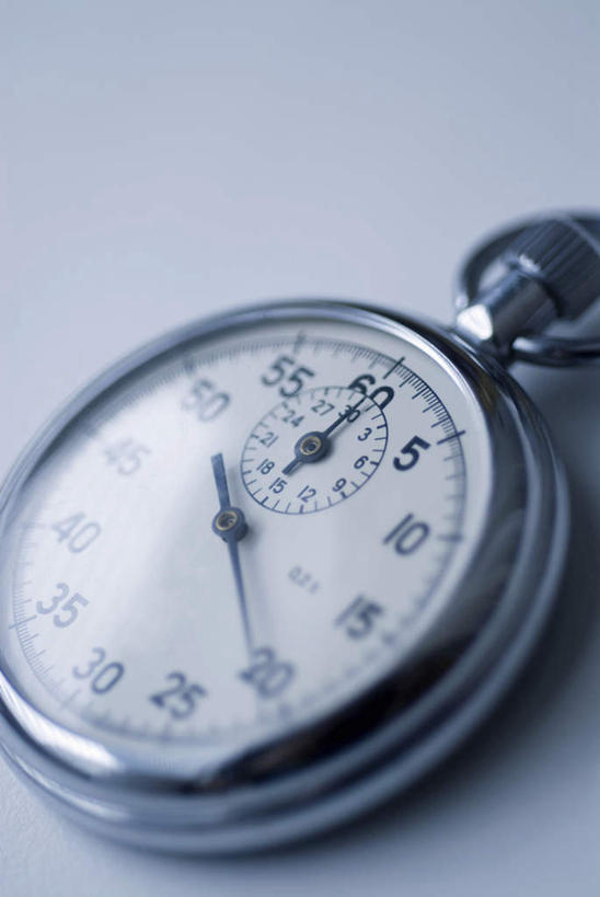 无人,竖图,俯视,室内,特写,白天,静物,计时器,阴影,灰色背景,朦胧,模糊,时间,反射,标志,数字,文字,影子,字符,计时,标识,秒表,一个,摄影,阿拉伯数字,影棚,单个,定时器,准确,精准,彩图,高角度拍摄,影棚拍摄,拍摄