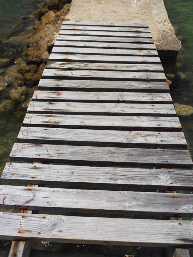 无人,竖图,俯视,室外,特写,白天,旅游,度假,美景,地板,阴影,光线,木板,影子,景观,桥,地面,木桥,娱乐,木地板,栈桥,阳光,自然,享受,休闲,景色,南美,放松,人行桥,木板桥,南美洲,西印度群岛,拉丁美洲,自然风光,美洲,亚美利加洲,南亚美利加洲,新普罗维登斯岛,新普洛维顿斯岛,彩图,高角度拍摄,巴哈马群岛