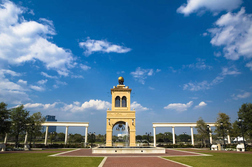 无人,横图,室外,白天,仰视,度假,草地,草坪,美景,植物,城市风光,城市,喷泉,美国,阴影,光线,影子,景观,云,云朵,云彩,文化,娱乐,草,树,树木,蓝色,绿色,白云,蓝天,天空,阳光,自然,天,品味,享受,休闲,景色,放松,生长,晴朗,成长,北美,北美洲,美洲,水景,佛罗里达,奥兰多,佛罗里达州,佛州,阳光州,北亚美利加洲,亚美利加洲,美观,奥兰多市,设计,晴空,彩图,低角度拍摄