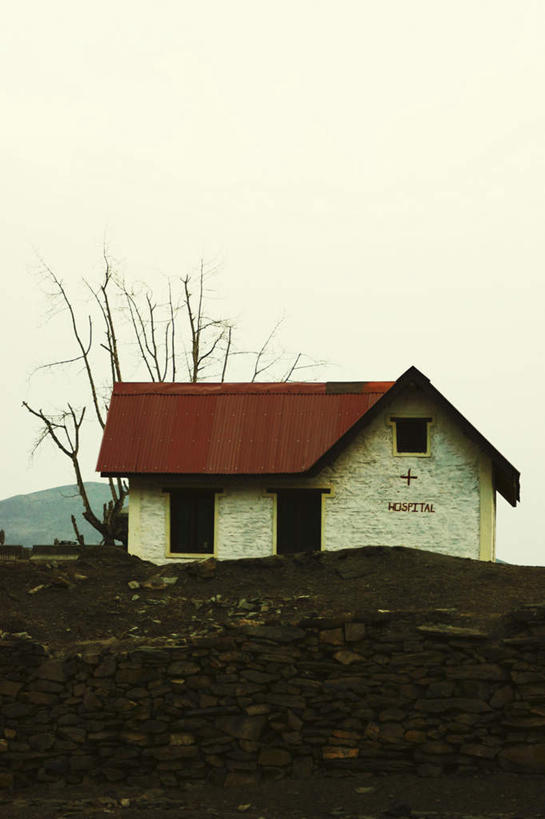 无人,家,竖图,室外,白天,正面,旅游,度假,美景,日落,山,山脉,植物,尼泊尔,亚洲,房屋,屋子,景观,山峰,晚霞,霞光,落日,枝条,山峦,娱乐,楼房,住宅,树,树木,树枝,自然,黄昏,群山,享受,休闲,景色,彩霞,放松,自然风光,南亚,喜马拉雅山脉,安纳普尔纳峰,尼泊尔王国,喜马拉雅山,喜马拉雅,夕照,虬枝,枝杈,库塘峰,夕阳,彩图,房子,斜阳