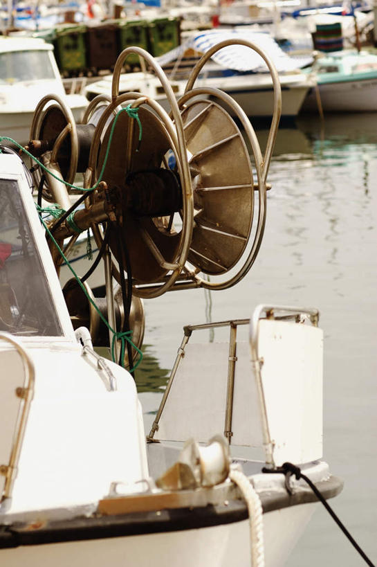 无人,竖图,室外,白天,正面,度假,海浪,海洋,美景,城市风光,城市,船,法国,欧洲,戛纳,停靠,景观,浪花,木船,娱乐,海水,交通工具,享受,休闲,景色,放松,舟,停泊,载具,海景,滨海阿尔卑斯,法兰西共和国,法兰西第五共和国,普罗旺斯.阿尔卑斯.蓝色海岸,普罗旺斯.阿尔卑斯.蓝色海岸大区,滨海阿尔卑斯省,坎城,康城,大海,风浪,海,海水的波动,近岸浪,涌浪,彩图