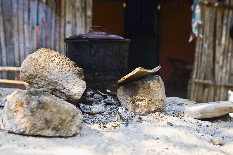 无人,家,木屋,横图,室外,特写,白天,正面,烹饪,厨具,金属制品,墨西哥,朦胧,模糊,金属,锅子,锅,住宅,一个,遮,遮掩,单个,锅具,北美,掩盖,北美洲,遮挡,美洲,烹饪用具,遮盖,韦拉克鲁斯,韦拉克鲁斯州,北亚美利加洲,亚美利加洲,掩饰,墨西哥合众国,仙人掌王国,维拉克鲁斯,维拉克鲁斯州,烹调用具,烹调,彩图,茅舍,茅屋,棚屋,小木屋,小屋