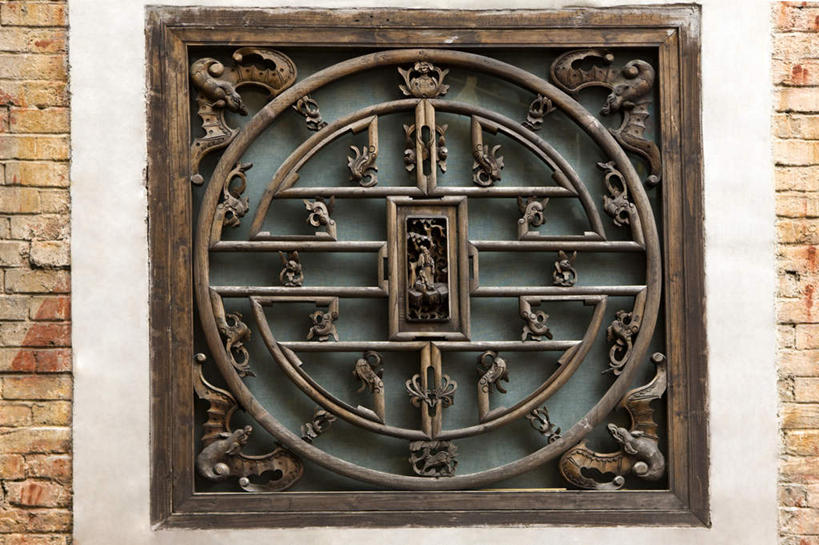 无人,家,横图,室外,特写,白天,正面,旅游,度假,窗户,标志建筑,地标,建筑,中国,亚洲,凤凰,雕刻,房屋,墙,屋子,娱乐,建设,楼房,玻璃窗,墙壁,墙面,住宅,享受,休闲,旅游胜地,放松,东亚,湖南,湖南省,凤凰古城,中华人民共和国,华中地区,湘,雕镂,雕琢,镌刻,凤凰县,彩图,房子