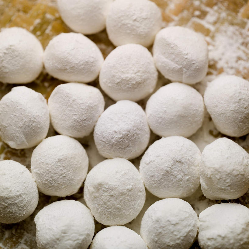 点心,汤团,无人,方图,俯视,室内,特写,白天,元宵节,许多,阴影,节日,朦胧,模糊,庆祝,反射,粉末,影子,面粉,料理,食品,粮食,文化,美食,食物,糕点,庆典,中式,粉,纪念,农产品,汤圆,原材料,元宵,粉状,彩图,高角度拍摄,春灯节,上元节,小正月