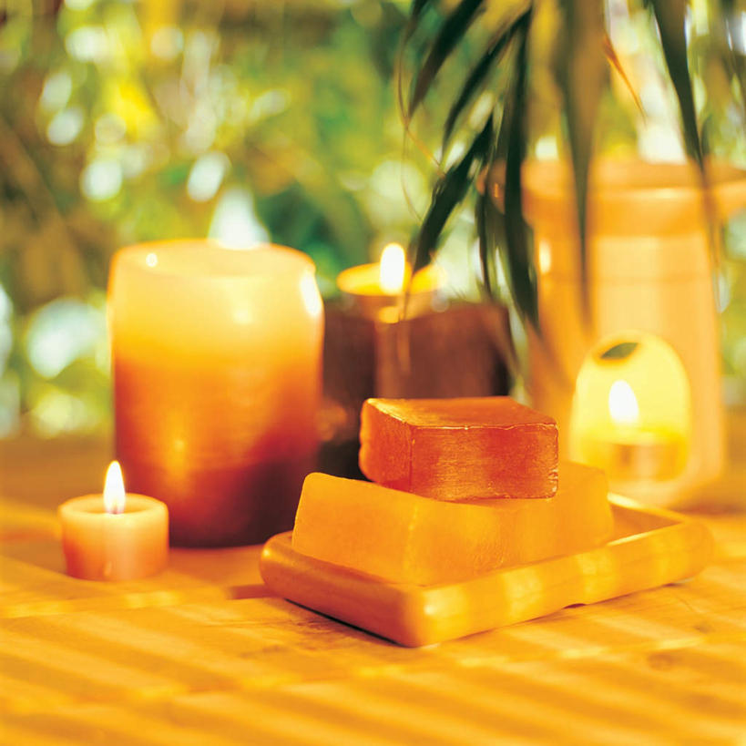 无人,方图,室内,特写,白天,正面,化妆,美容,热情,火,蜡烛,叶子,护肤,朦胧,模糊,火焰,绿叶,燃烧,化妆品,香薰,肥皂,香皂,日用品,洗浴用品,清洁,保养,享受,休闲,嫩叶,放松,保健,芳香疗法,护肤品,化妆用品,护肤用品,舒心,舒缓,养颜,去污,紧肤,嫩肤,减压,烛炬,香薰疗法,叶,叶片,洗涤,彩图,香薰蜡烛