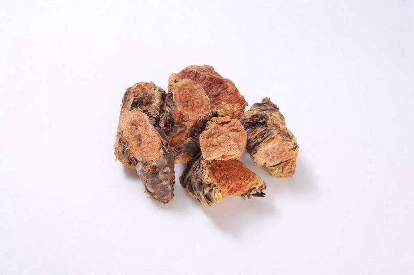 无人,横图,俯视,室内,特写,白天,白色背景,植物,桌面,桌子,一堆,许多,阴影,堆叠,堆积,反射,木制,影子,草药,药草,很多,中药,木制品,摄影,影棚,堆,药材,中草药,中药材,本草,红景天,蔷薇红景天,彩图,高角度拍摄,影棚拍摄,拍摄,扫罗玛布尔