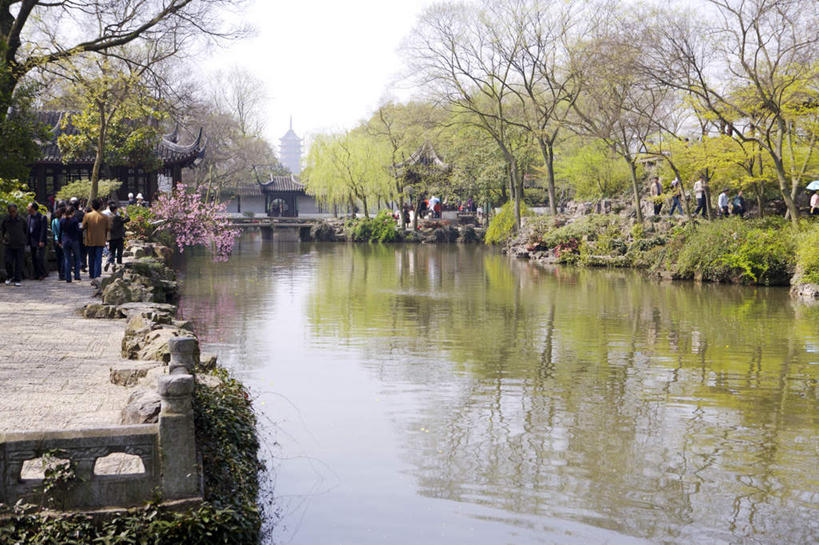 无人,横图,室外,白天,正面,旅游,度假,湖,湖泊,石头,美景,水,植物,中国,亚洲,石子,湖面,景观,水流,水面,娱乐,江苏,苏州,树,树木,绿色,自然,湖水,享受,休闲,假山,景色,放松,生长,成长,自然风光,东亚,江苏省,苏州市,拙政园,中华人民共和国,华东地区,苏,苏州园林,中国园林之母,石块,彩图,亭台