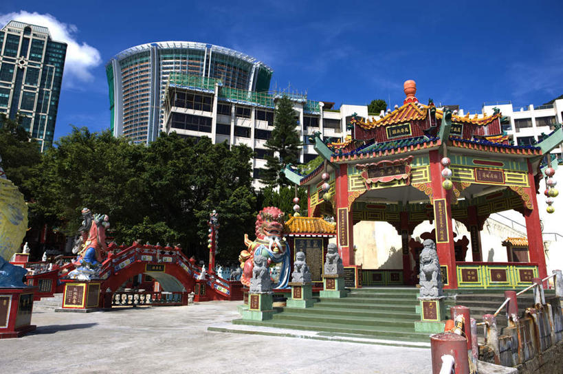 无人,家,高楼大厦,横图,室外,白天,仰视,度假,办公楼,美景,植物,城市风光,城市,大厦,建筑,摩天大楼,写字楼,香港,中国,亚洲,阴影,光线,影子,房屋,屋子,景观,云,云朵,公寓,云彩,娱乐,洋房,楼房,住宅,树,树木,蓝色,绿色,白云,蓝天,天空,阳光,自然,楼宇,天,享受,休闲,商务楼,景色,放松,生长,晴朗,成长,港,东亚,浅水湾,香港特别行政区,港澳台,中华人民共和国,香港浅水湾,晴空,彩图,低角度拍摄,房子,大楼,高层建筑,高楼,摩天楼