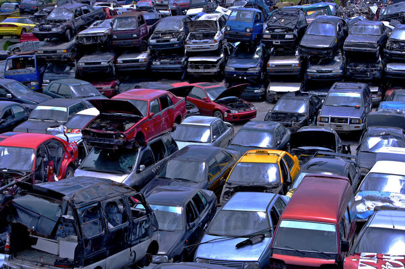 无人,横图,俯视,室外,白天,汽车,一排,许多,环保,整齐,很多,车,排列,交通工具,轿车,堆,回收,资源,队列,载具,利用,循环,废品回收站,彩图,高角度拍摄,报废汽车厂,报废汽车场,废旧汽车厂,废旧汽车场,汽车厂,汽车场