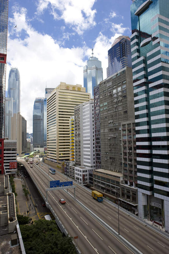 无人,家,高楼大厦,竖图,俯视,航拍,室外,白天,度假,办公楼,美景,植物,城市风光,城市,大厦,道路,建筑,路,摩天大楼,写字楼,公路,汽车,香港,中国,亚洲,阴影,光线,影子,房屋,屋子,景观,云,云朵,公寓,分界线,停车线,交通,云彩,娱乐,洋房,楼房,住宅,车,树,树木,蓝色,绿色,白云,蓝天,天空,阳光,自然,楼宇,交通工具,轿车,天,享受,休闲,商务楼,景色,放松,生长,晴朗,成长,车行道,车行道分界线,港,鸟瞰,载具,标线,东亚,车行线,香港特别行政区,港澳台,中华人民共和国,大笪地,晴空,马路,彩图,高角度拍摄,房子,大楼,高层建筑,高楼,摩天楼