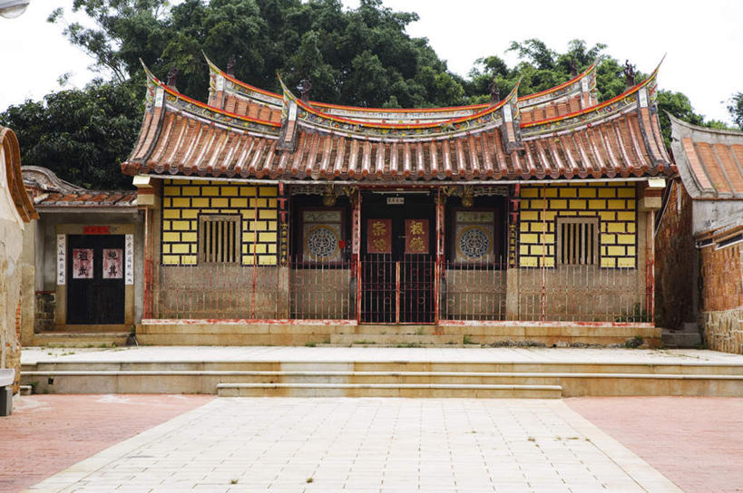 无人,家,横图,室外,白天,正面,旅游,度假,植物,标志建筑,地标,建筑,台湾,中国,亚洲,瓦片,房屋,屋子,瓦,娱乐,建设,楼房,住宅,树,树木,绿色,自然,享受,休闲,旅游胜地,放松,建造,生长,成长,东亚,屋瓦,港澳台,中华人民共和国,台湾省,彩图,房子,金门,金门县,水头村,台