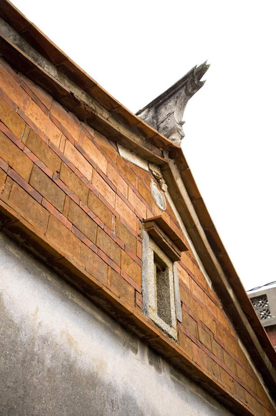 无人,家,竖图,室外,白天,仰视,度假,石头,美景,窗户,城市风光,城市,建筑,台湾,中国,亚洲,石子,瓦片,房屋,墙,屋子,景观,瓦,娱乐,楼房,玻璃窗,墙壁,墙面,住宅,享受,休闲,景色,放松,建造,东亚,屋瓦,港澳台,中华人民共和国,台湾省,石块,彩图,低角度拍摄,房子,金门,金门县,台