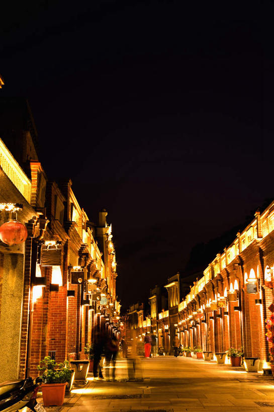 无人,家,竖图,彩色,室外,夜晚,仰视,度假,美景,城市风光,城市,霓虹灯,夜景,台湾,中国,亚洲,阴影,光线,影子,房屋,屋子,景观,公寓,灯光,七彩,娱乐,光源,洋房,楼房,霓虹,住宅,灯,享受,休闲,景色,放松,照明设备,东亚,台北县,港澳台,中华人民共和国,氖灯,台湾省,新北,新北市,彩图,低角度拍摄,房子,三角涌,三角躅,三峡区,台