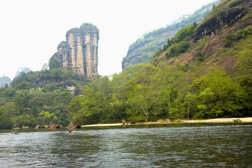 无人,横图,室外,白天,正面,旅游,度假,河流,石头,美景,山,山脉,树林,水,植物,武夷山,中国,亚洲,阴影,光线,纹路,石子,纹理,影子,河水,景观,山峰,水流,山峦,娱乐,树,树木,蓝色,绿色,蓝天,天空,阳光,自然,群山,天,享受,休闲,景色,放松,生长,晴朗,成长,自然风光,福建,东亚,福建省,万里无云,肌理,中华人民共和国,华东地区,闽,石块,岩石,晴空,晴空万里,彩图,碧水丹山,福建第一名山,奇秀甲东南,武夷山市