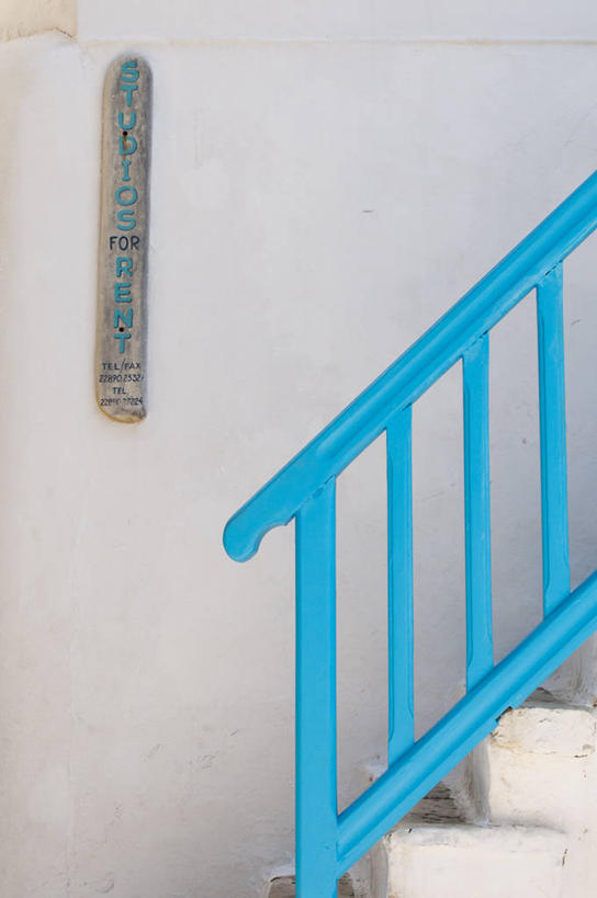 无人,栏杆,竖图,室外,白天,正面,度假,美景,楼梯,城市风光,城市,希腊,欧洲,扶手,阶梯,墙,景观,娱乐,护栏,墙壁,墙面,台阶,享受,休闲,景色,放松,基克拉迪群岛,希腊共和国,米克诺斯岛,基克拉泽斯群岛,彩图