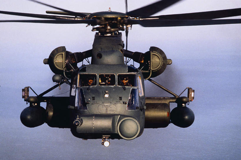 无人,横图,室外,白天,正面,海浪,海洋,美国,飞翔,阴影,飞行,光线,影子,浪花,云,云朵,翱翔,云彩,飞,蓝色,白云,蓝天,天空,阳光,海水,天,运输,空军,一架,晴朗,直升机,北美,北美洲,美洲,海景,军用机,运输机,美军,军用战斗机,军用运输器,海上种马运输直升机,海马运输直升机,CH-53海马运输直升机,CH-53海上种马运输直升机,北亚美利加洲,亚美利加洲,大海,风浪,海,海水的波动,近岸浪,涌浪,晴空,彩图