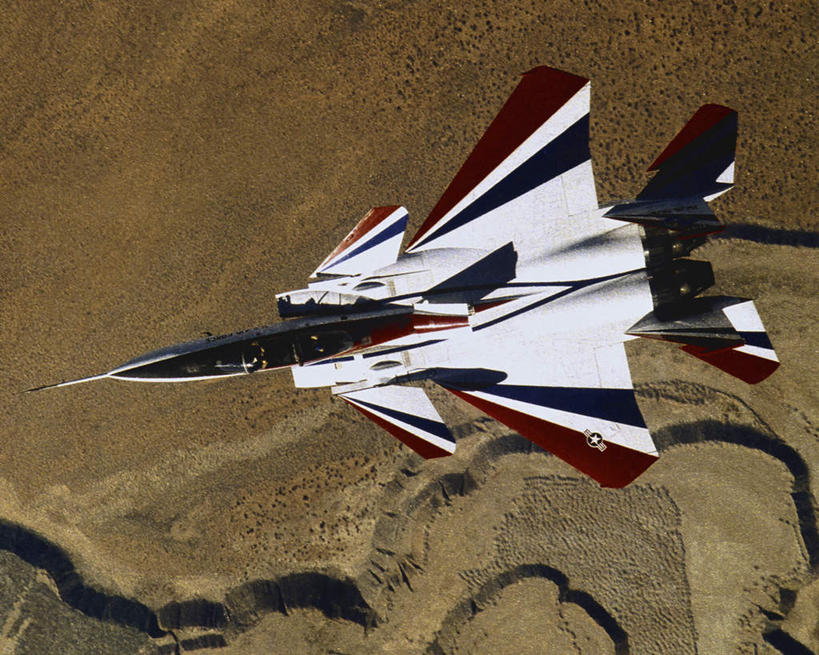 无人,横图,俯视,航拍,室外,白天,沙漠,飞机,美国,飞行,纹路,纹理,空军,一架,战斗机,北美,北美洲,鸟瞰,美洲,军用机,美军,军用战斗机,麦克唐纳.道格拉斯,鹰式战斗机,肌理,F-15鹰式战斗机,北亚美利加洲,亚美利加洲,大漠,砂漠,彩图,高角度拍摄