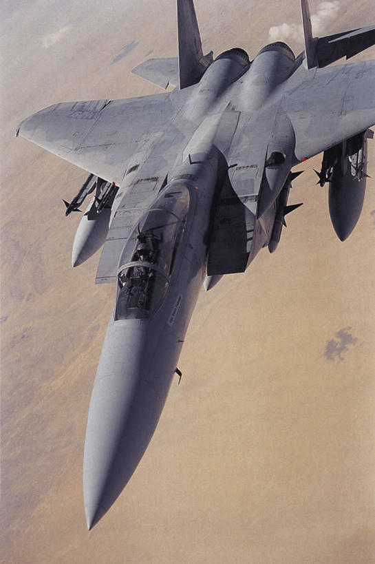 无人,竖图,俯视,航拍,室外,白天,沙漠,飞机,美国,一艘,飞翔,飞行,翱翔,飞,空军,战斗机,北美,北美洲,鸟瞰,美洲,军用机,美军,军用战斗机,麦克唐纳.道格拉斯,鹰式战斗机,F-15鹰式战斗机,北亚美利加洲,亚美利加洲,大漠,砂漠,彩图,高角度拍摄