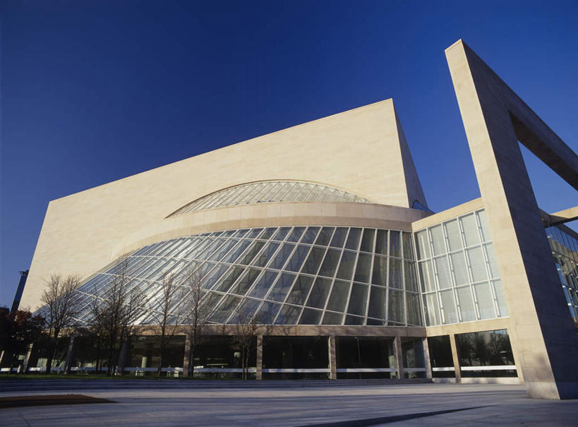 无人,音乐厅,横图,室外,白天,仰视,度假,美景,植物,城市风光,标志建筑,城市,地标,建筑,美国,阴影,光线,影子,景观,建筑群,娱乐,建设,树,树木,蓝色,绿色,蓝天,天空,阳光,自然,天,享受,休闲,景色,放松,生长,晴朗,成长,北美,北美洲,德克萨斯州,美洲,德克萨斯,达拉斯,万里无云,达拉斯市,得州,德州,得克萨斯州,孤星之州,北亚美利加洲,亚美利加洲,晴空,晴空万里,彩图,低角度拍摄,演奏厅