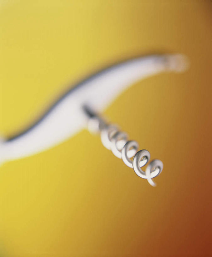 无人,竖图,俯视,室内,特写,白天,静物,阴影,黄色背景,朦胧,模糊,反射,开瓶器,影子,开瓶,一个,摄影,影棚,单个,开启,启瓶器,瓶启,红酒酒启,红酒开瓶器,红酒启瓶器,酒刀,酒开,酒起,葡萄酒开酒器,葡萄酒开瓶器,彩图,高角度拍摄,影棚拍摄,拍摄,酒具