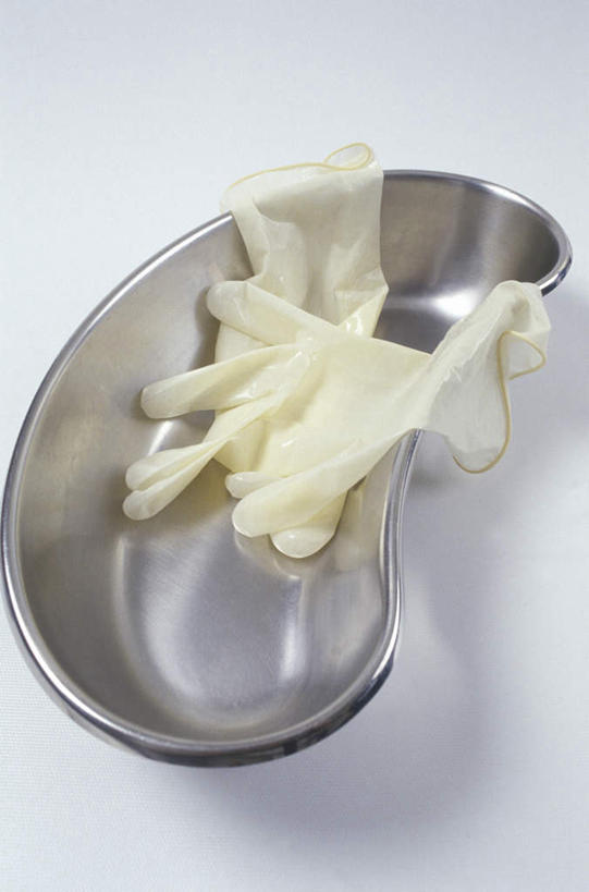 无人,竖图,俯视,室内,特写,白天,白色背景,静物,金属制品,一双,阴影,反射,金属,影子,一个,容器,手套,碗,橡胶,摄影,影棚,单个,储藏,储存,橡胶手套,橡胶制品,医用手套,彩图,高角度拍摄,影棚拍摄,拍摄,贮存