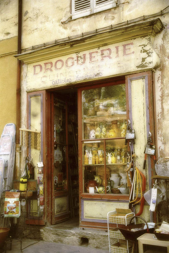 无人,商店,竖图,室外,白天,正面,度假,美景,窗户,楼梯,落地窗,城市风光,城市,橱窗,法国,欧洲,阴影,光线,英文,标志,文字,影子,字符,字母,阶梯,景观,娱乐,标识,商铺,玻璃窗,台阶,阳光,享受,休闲,景色,放松,英文字母,瓦尔省,玻璃橱窗,法兰西共和国,法兰西第五共和国,市肆,商号,普罗旺斯.阿尔卑斯.蓝色海岸,普罗旺斯.阿尔卑斯.蓝色海岸大区,瓦尔,彩图,店铺,布里尼奥勒区,科蒂尼亚