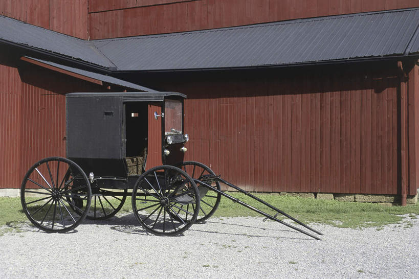 无人,家,横图,室外,白天,正面,旅游,度假,草地,草坪,美景,植物,道路,路,美国,阴影,光线,影子,房屋,墙,屋子,景观,小路,交通,娱乐,楼房,墙壁,墙面,住宅,车,草,绿色,阳光,自然,手推车,交通工具,享受,休闲,景色,放松,独轮车,北美,北美洲,自然风光,载具,美洲,俄亥俄州,北亚美利加洲,亚美利加洲,俄亥俄,七叶树州,七叶果之州,彩图,房子